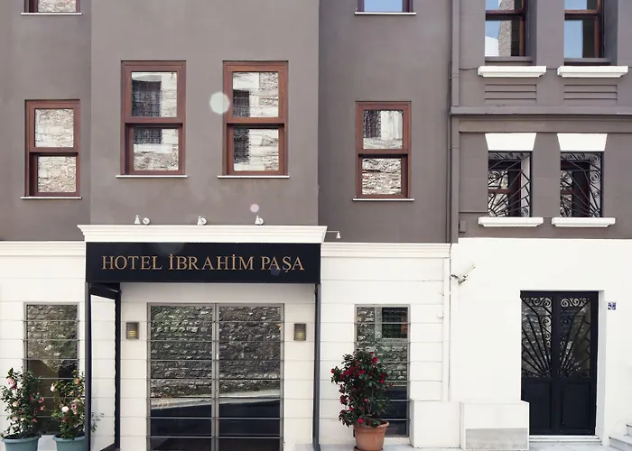 Ibrahim Pasha Hotel